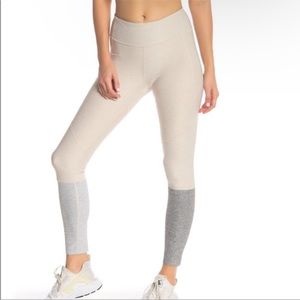 Outdoor Voices 7/8 Dipped Leggings Oatmeal Dove Ash Size Small